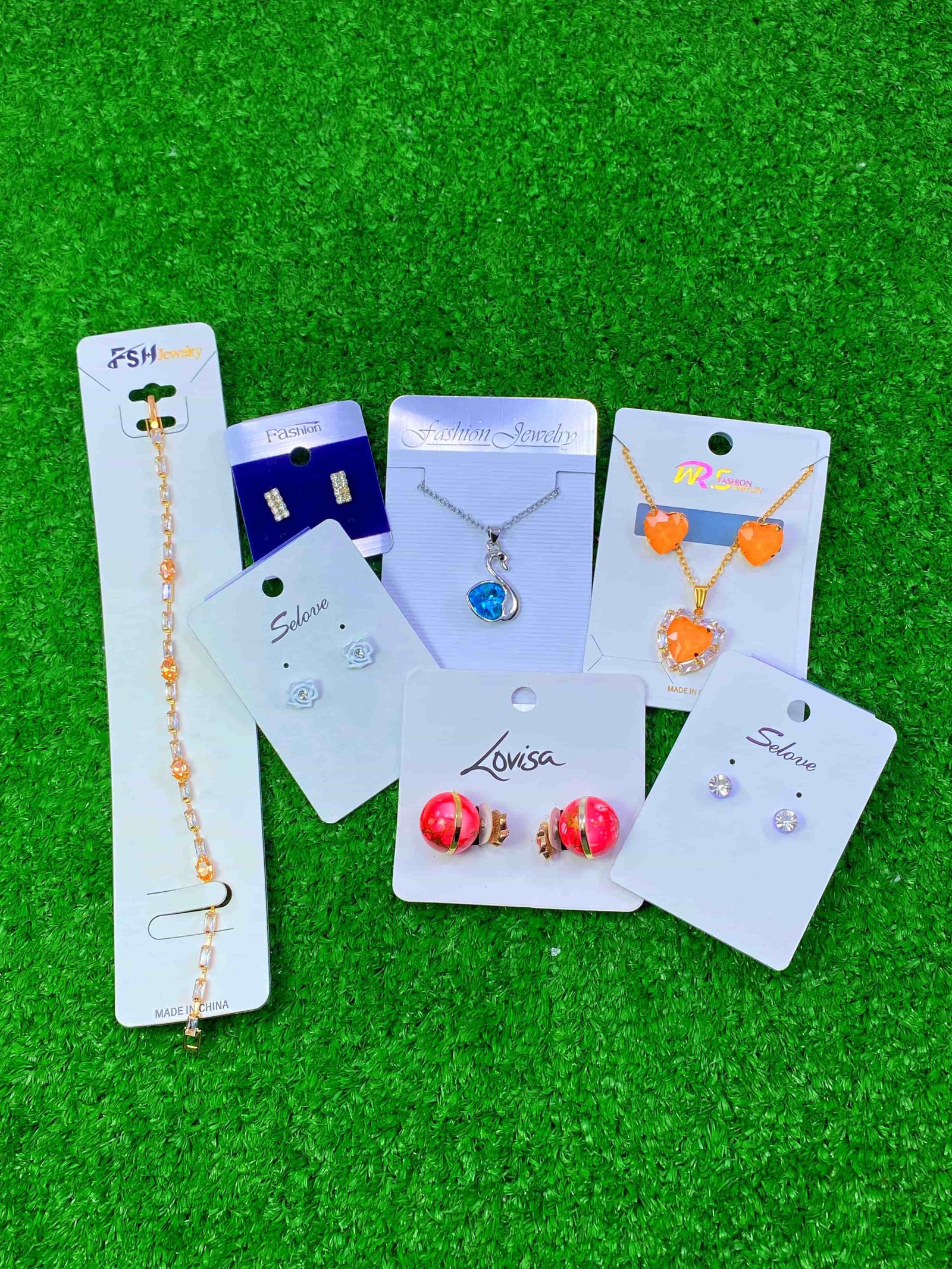 Eid Jewelry Set – 1 Wrist Cuff, 1 Necklace Set, 1 Gemstone Pendant, 1 Chic Earring & 3 Trendy Ear Studs for a Stylish Look